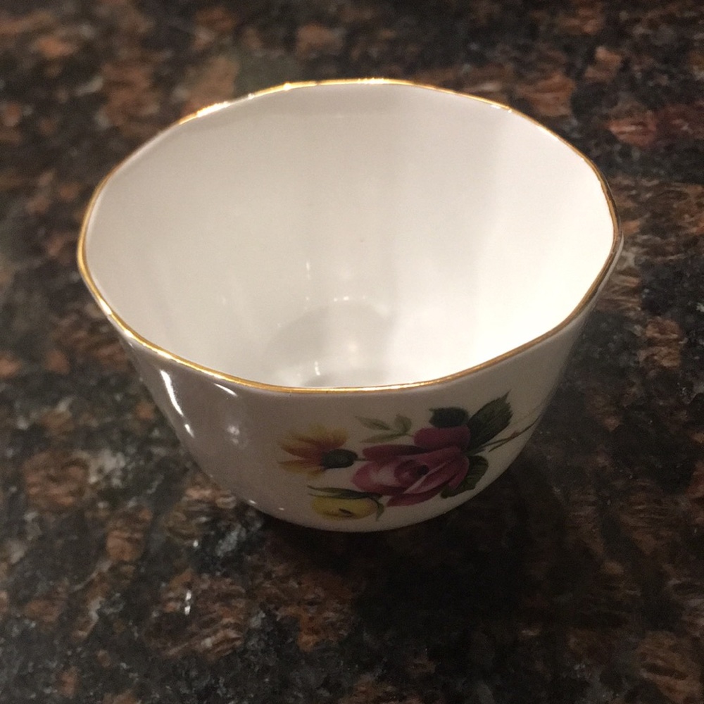 Royal London Bone China England Rose Tea Cup.